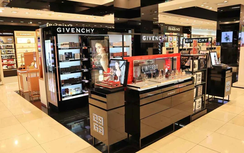 Easy Setup Tips For Retail Display Stands